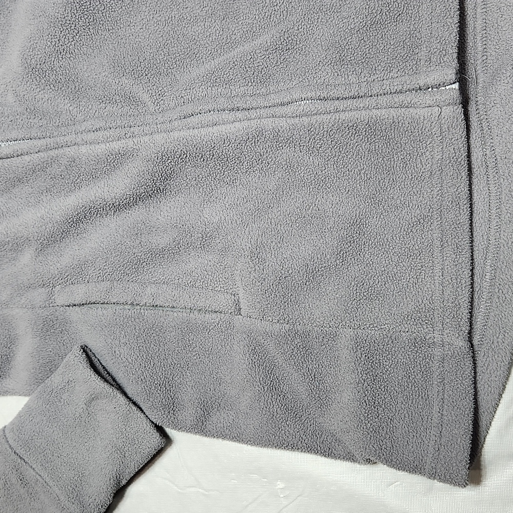 Zip-up Bench Sweater - Picture 2 of 16